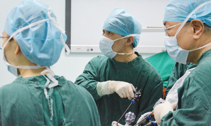 我院成功開展首例腹腔鏡下前列腺癌根治術